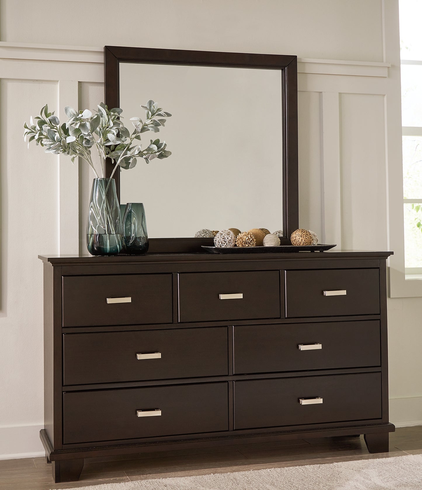 Covetown Twin Panel Bed with Mirrored Dresser, Chest and 2 Nightstands