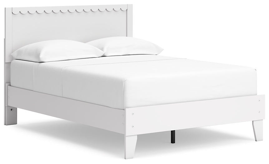 Ashley Express - Hallityn Full Panel Platform Bed with Dresser and Nightstand